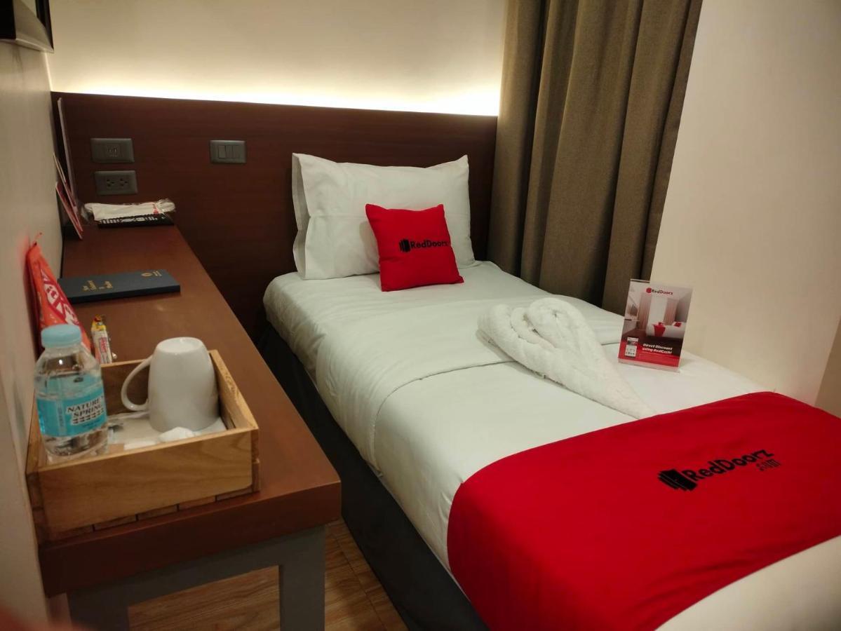 Reddoorz Plus @ Toshiko Boutique Hotel Koronadal City 外观 照片